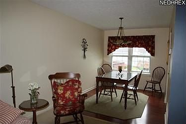 5th image of 19441 Lymans Ln #98