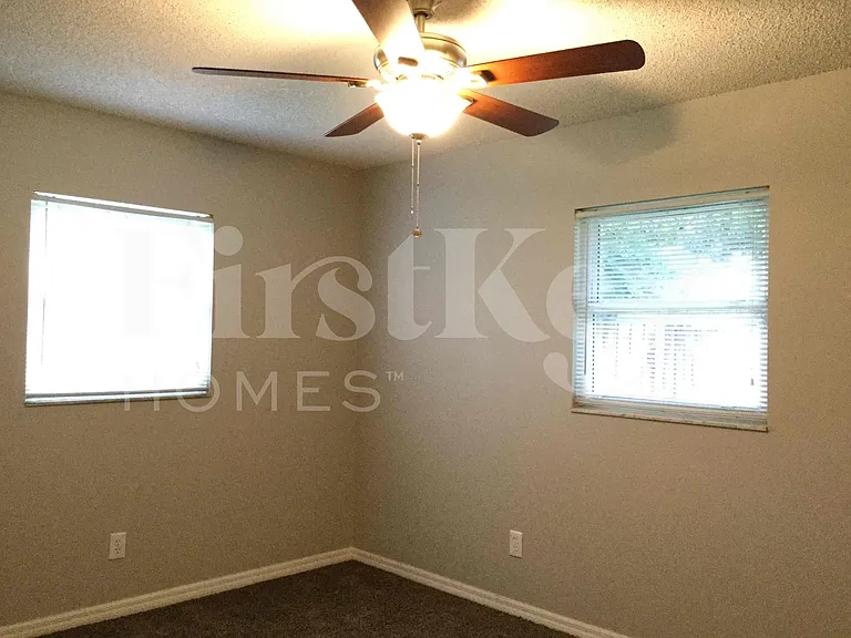 161 Sheridan Ave — Photo 15