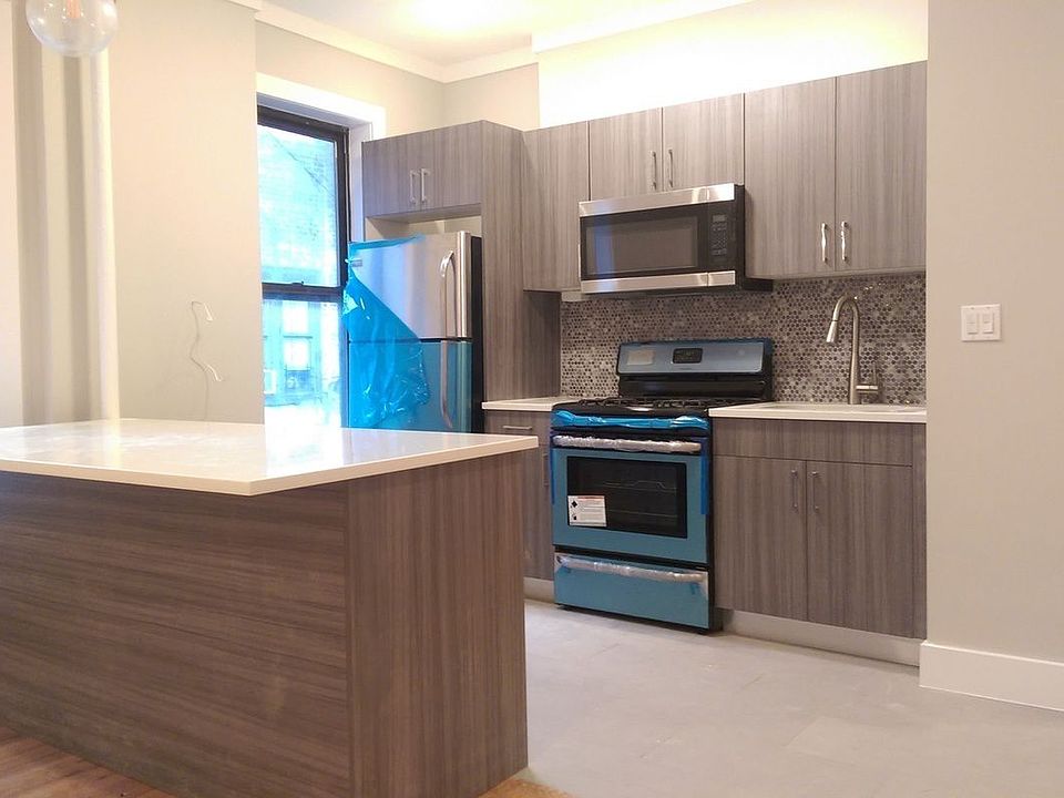1st image of 260 Parkside Ave APT C3e