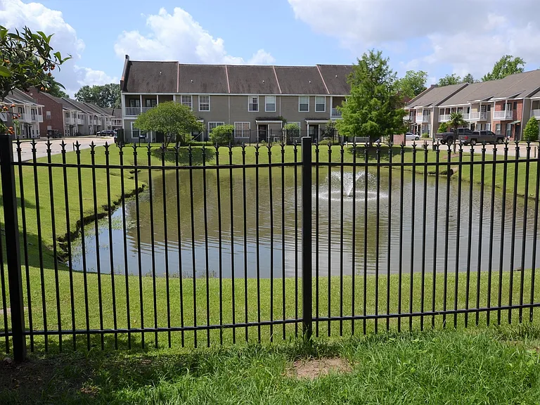 2117 Cypress Hall Aly — Photo 29