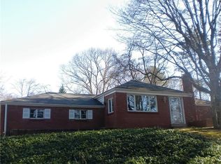 169 Woodland Farms Rd, Pittsburgh, PA 15238