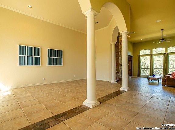 4th image of 26306 Silver Cloud Dr