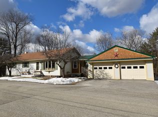 73 Carriage Rd, Wallingford, VT 05773