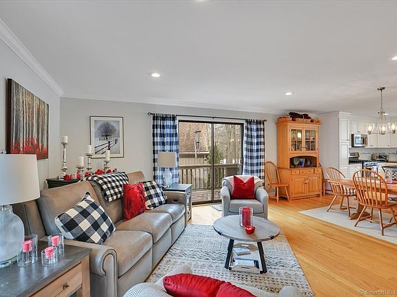 5th image of 283 Agawam Drive #A