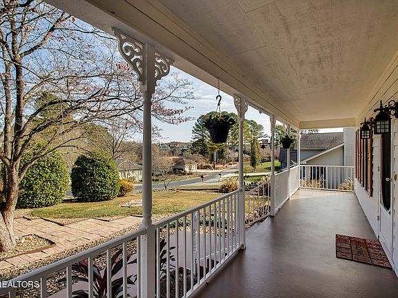 3rd image of 102 Tanasi Ct