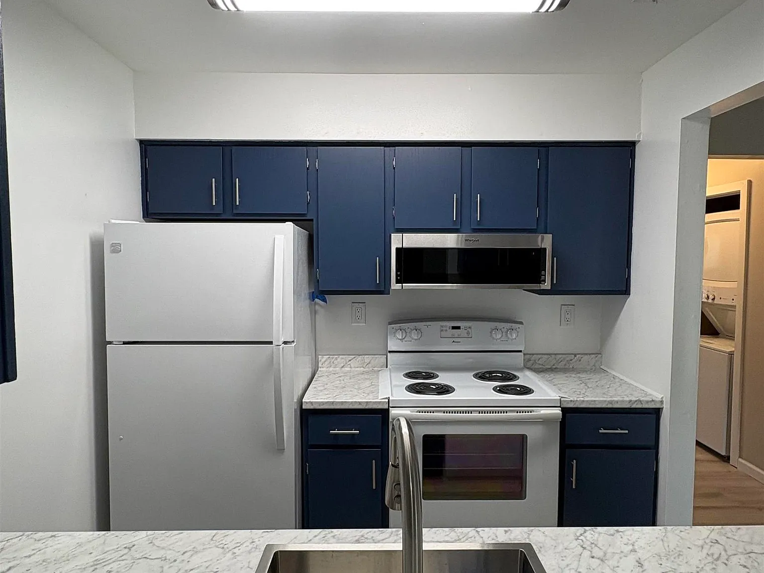 1 bed, 1.0 bath, $1,800 — Photo 4