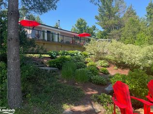 1077 Sandwood Rd, Muskoka Lakes, ON P0B1M0