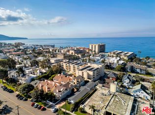411 S Broadway Ave #B, Redondo Beach, CA 90277