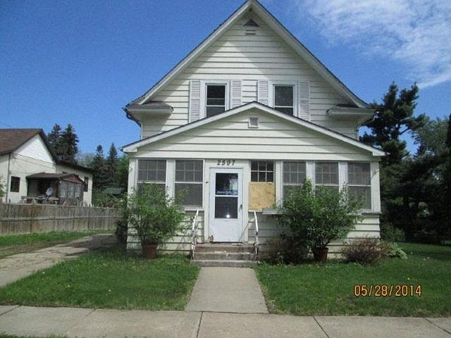 1st image of 2597 13th Ave E