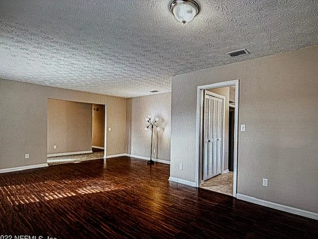 7339 Sandy Bluff Dr — Photo 9