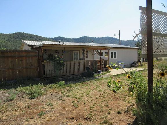 2nd image of 604 Bennett Dr
