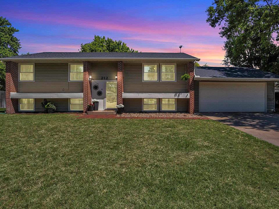 1st image of 212 Brookside Dr