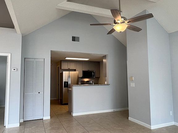 5th image of 12135 Armenia Gables Cir