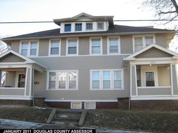 4219 Davenport St, Omaha, NE 68131