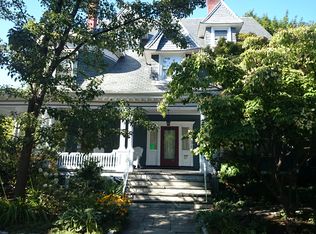 51 Abbottsford Rd, Brookline, MA 02446