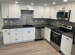 136 Starr St FLOOR 3, Phoenixville, PA 19460