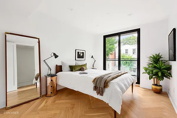 Sold by Corcoran | media 23