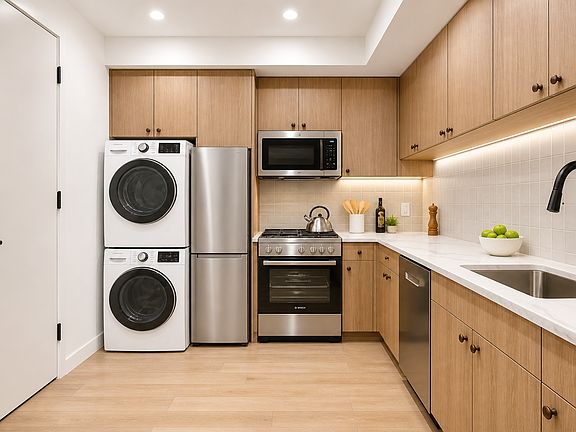 4th image of 366 Leonard St #3A