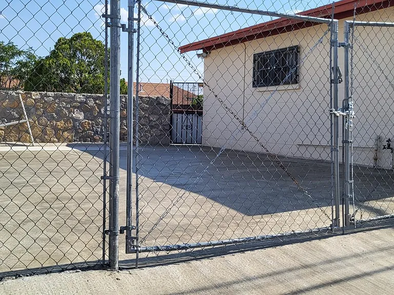 2611 Mobile Ave #B — Photo 10