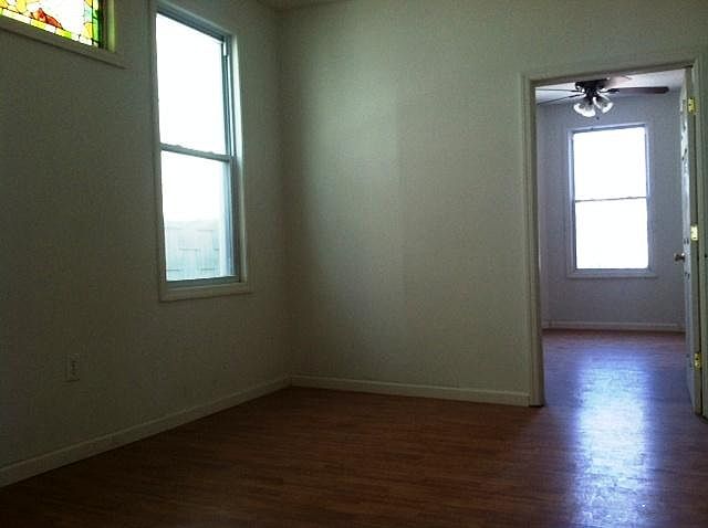 2nd image of 4 Wegman Ct #2