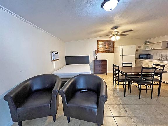 2nd image of 3905 Billingsley St #1