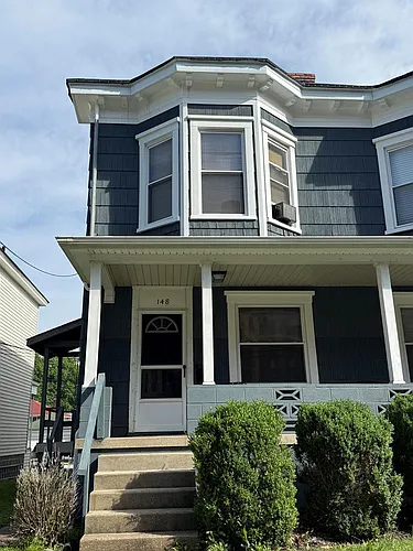 148 Edgington Ln Photo 1