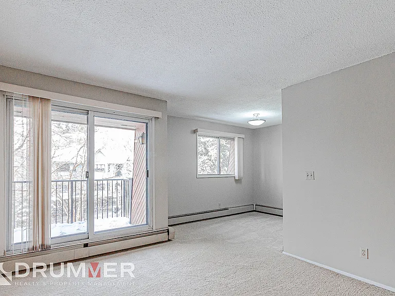6-707 3rd Ave NW #6 — Photo 8
