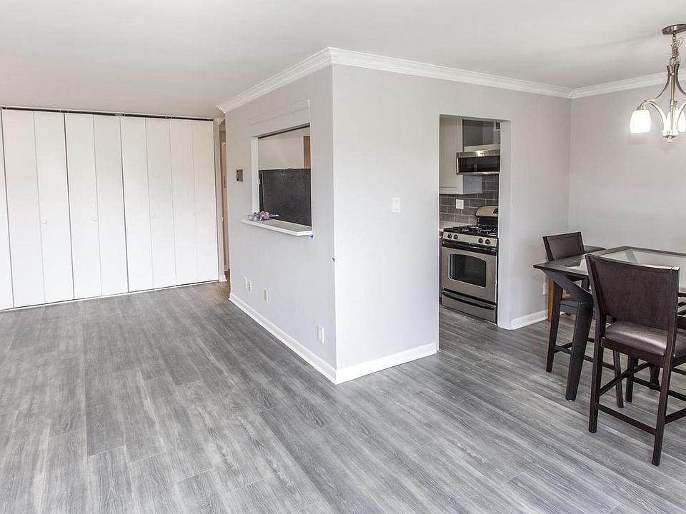 Kitchen and dining area view