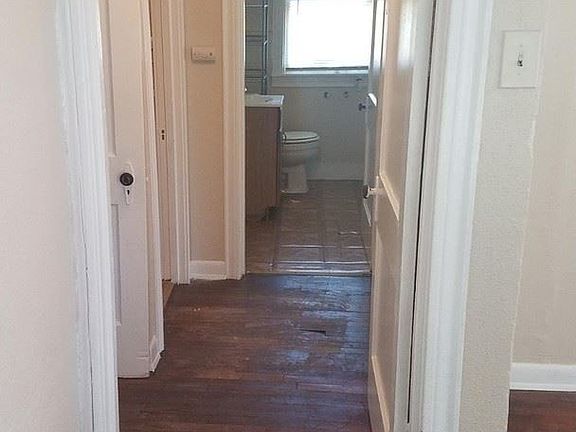 5th image of 2255 Burnet St