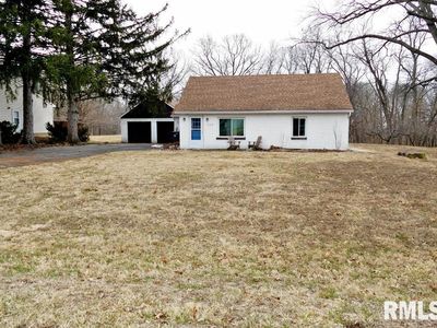 104 Thrush Ave, Pekin, IL, 61554