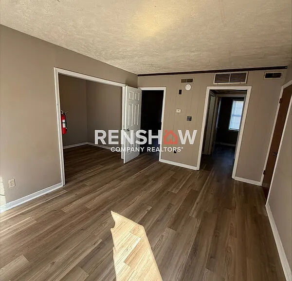 276 Greenfield Dr #F — Photo 4