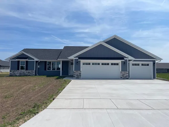 1240 Allen Lee Way, Pulaski, WI 54162