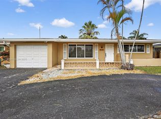 8941 NW 26th Pl, Sunrise, FL 33322
