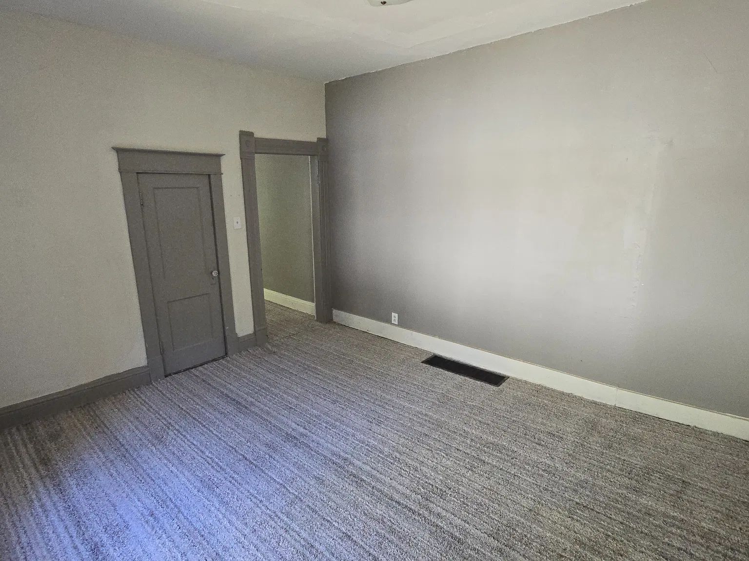 1 bed, 950 sqft, $625 — Photo 3