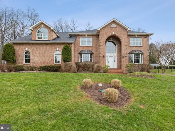 3617 Jackson Cabin Rd, Phoenix, MD 21131