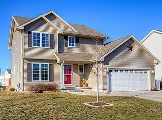 940 SE Westgate Dr, Waukee, IA 50263