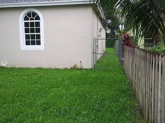 3rd image of 446 NW 14th St