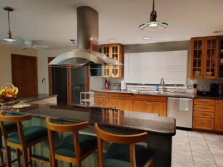 Two Hills Ct — Photo 12