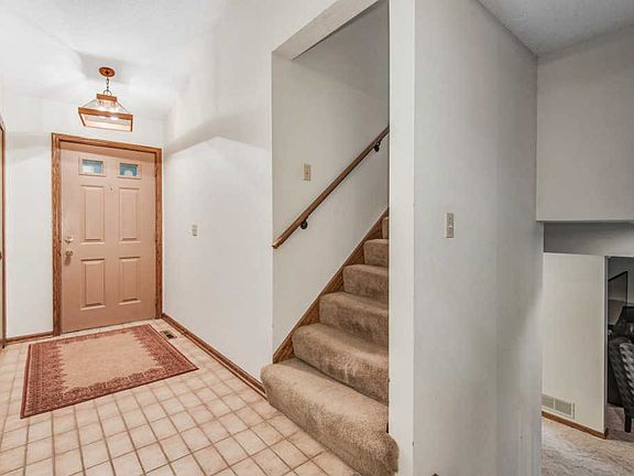 3rd image of 5384 Cottage Ave