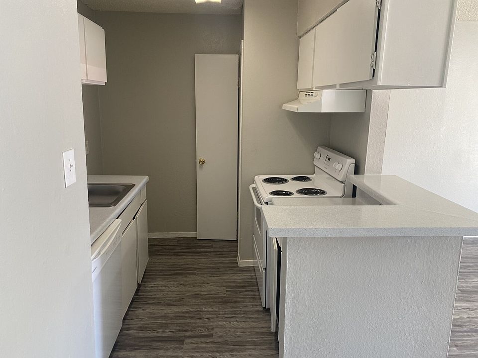 1st image of 1709 W Schunior St #10815633