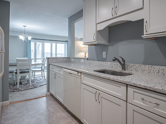 3rd image of 33 Spit Brook Road #A2