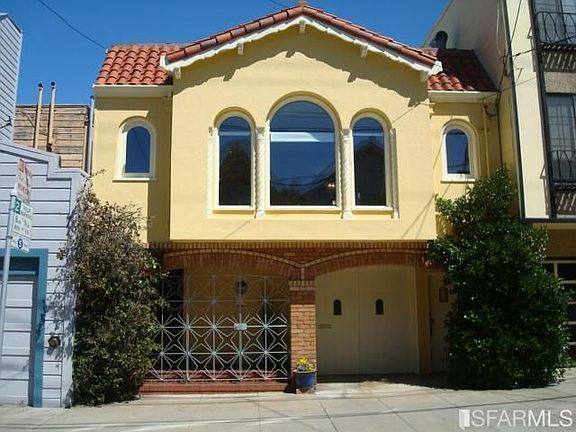 3rd image of 211 Douglass St