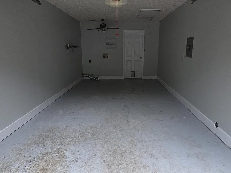 2637 Saint Charles Ln NW — Photo 8