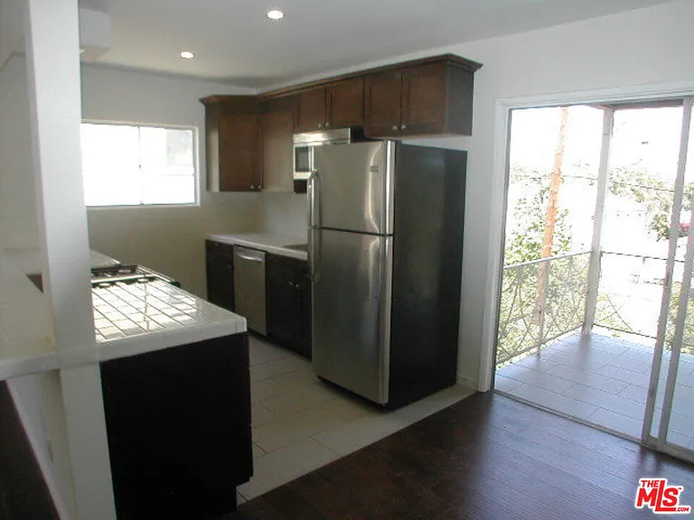 1326 S Ridgeley Dr #6 — Photo 6
