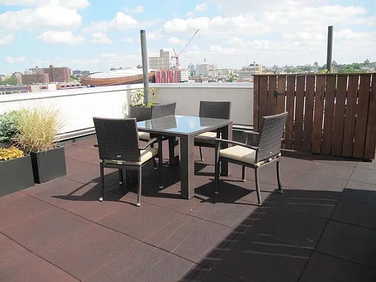 Rented by Brick&Mortar | media 7