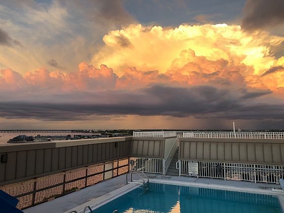 Rooftop heated pool