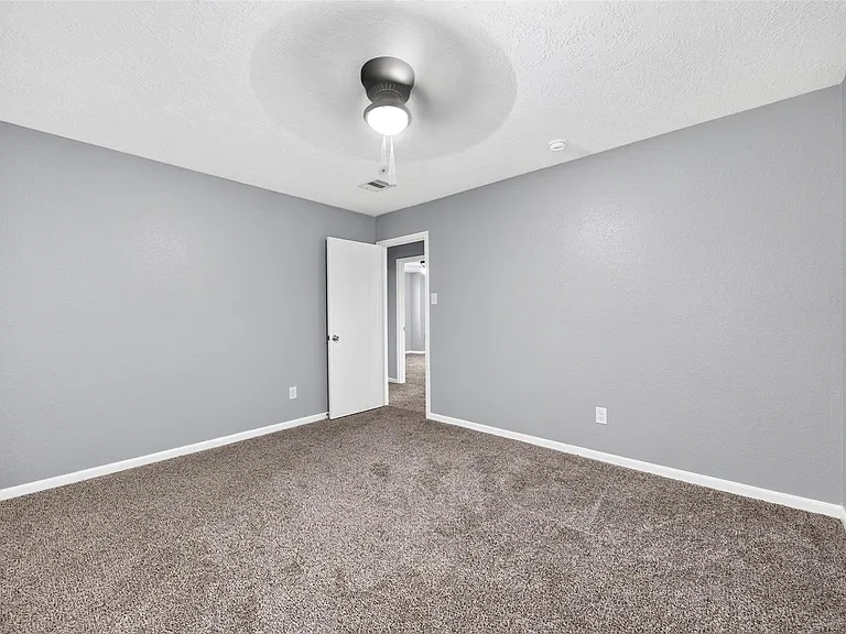 20722 Fair Castle Dr — Photo 27