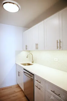 Rented by Anchor Associates | media 30