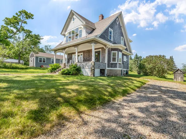 12 Steamboat Hill Road, Swans Island, ME 04685
