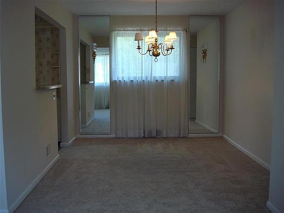 3rd image of 5565 Antoninus Dr